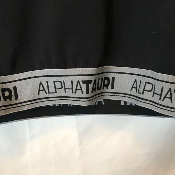 Scuderia Alpha Tauri Saji V1 YO 02Red Bull North America Sweatshirt size L - Picture 6 of 9